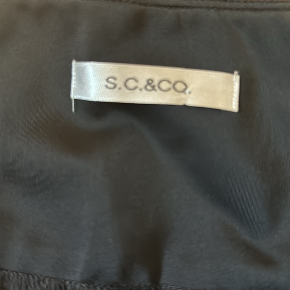 Black 5/$15 SKORT skirt stretch - Picture 6 of 7